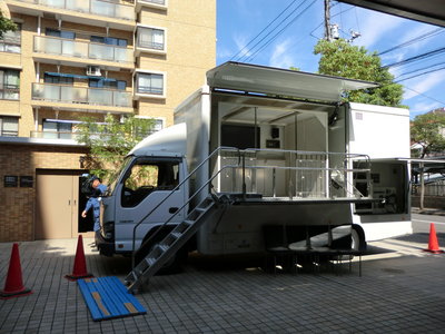 起震車