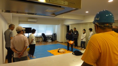 A班AED訓練(6).JPG