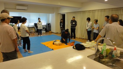 A班AED訓練(10).JPG
