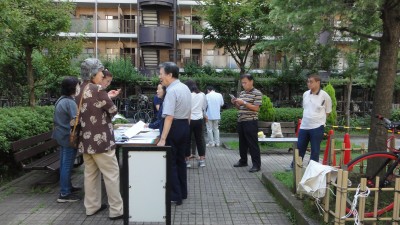受付設営状況(1).JPG
