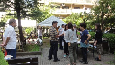 受付設営状況(2).JPG